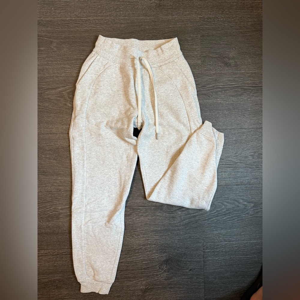 Cozy lululemon Light Gray Joggers